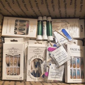 Assorted False Nail Set with Accessories Box